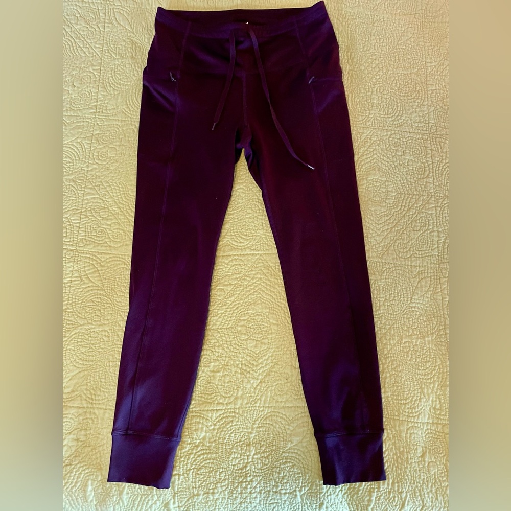 Hind Women’s Size Medium Deep Purple Yoga Pants with Zippered Side Pockets